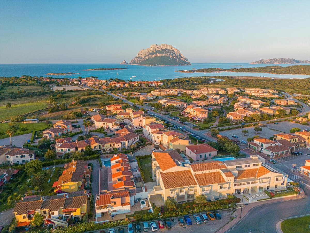 Felix - Porto San Paolo 4*